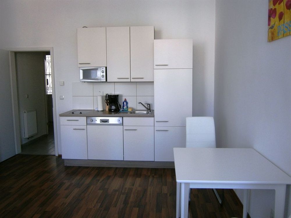 Troststrasse Apartament *